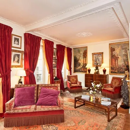 דירה Luxury, Calm And Elegance In The Heart Of Champs-elysees With A Bottle Of Champagne Upon Your Arrival !!!
